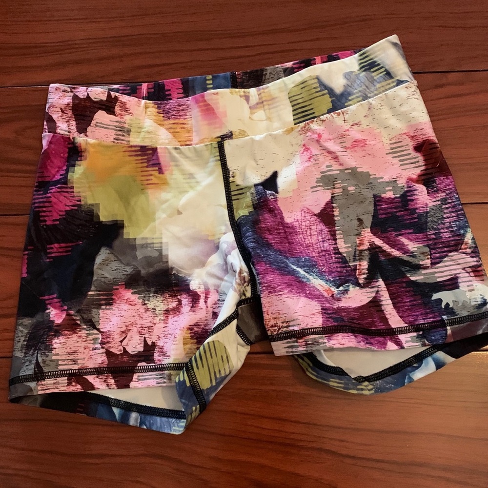 Running Bare shorts